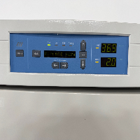 Thermo Forma Series II Water Jacket Doublestack CO2 Incubator image 2
